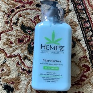 Herbal whipped body cream